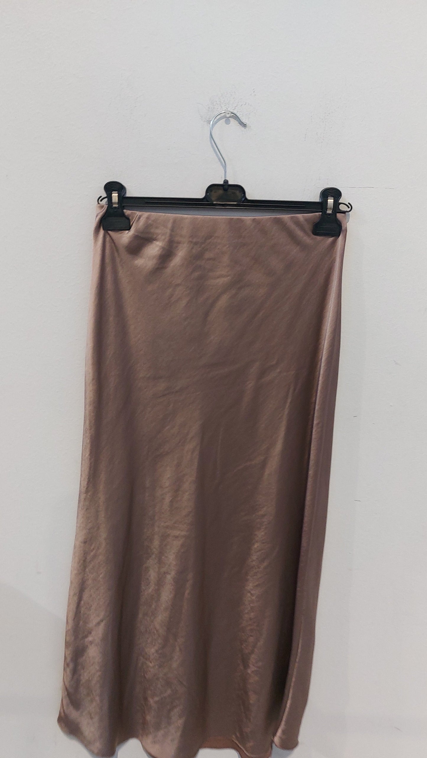 collezione autunno inverno  2025 2026 gonna in raso donna