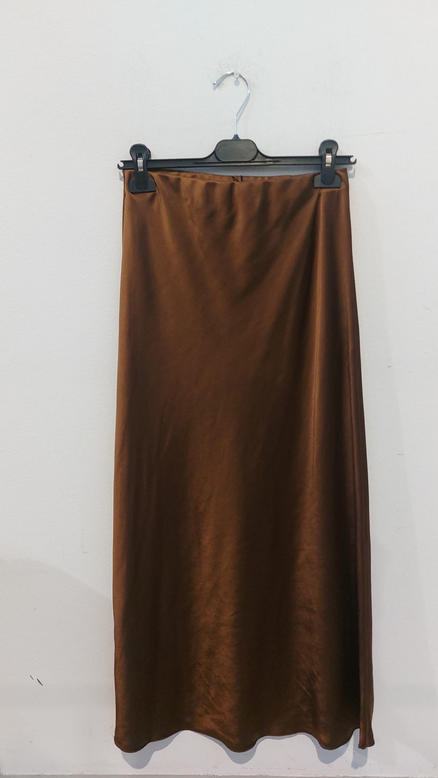 collezione autunno inverno  2025 2026 gonna in raso donna