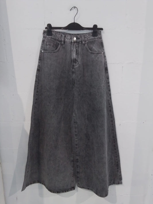 Jeans gamba larga nero a vita alta – Look urbano e d'impatto | Modita